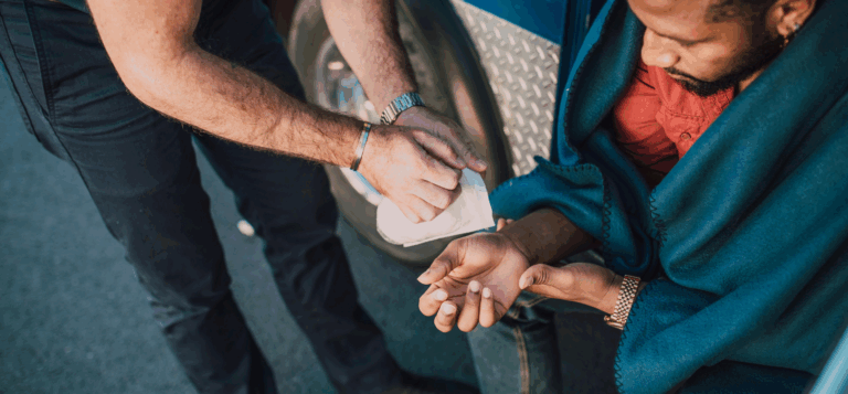 Injured-on-Public-Property-How-to-File-an-Injury-Claim-Against-a-City-or-Government-Agency-768x357